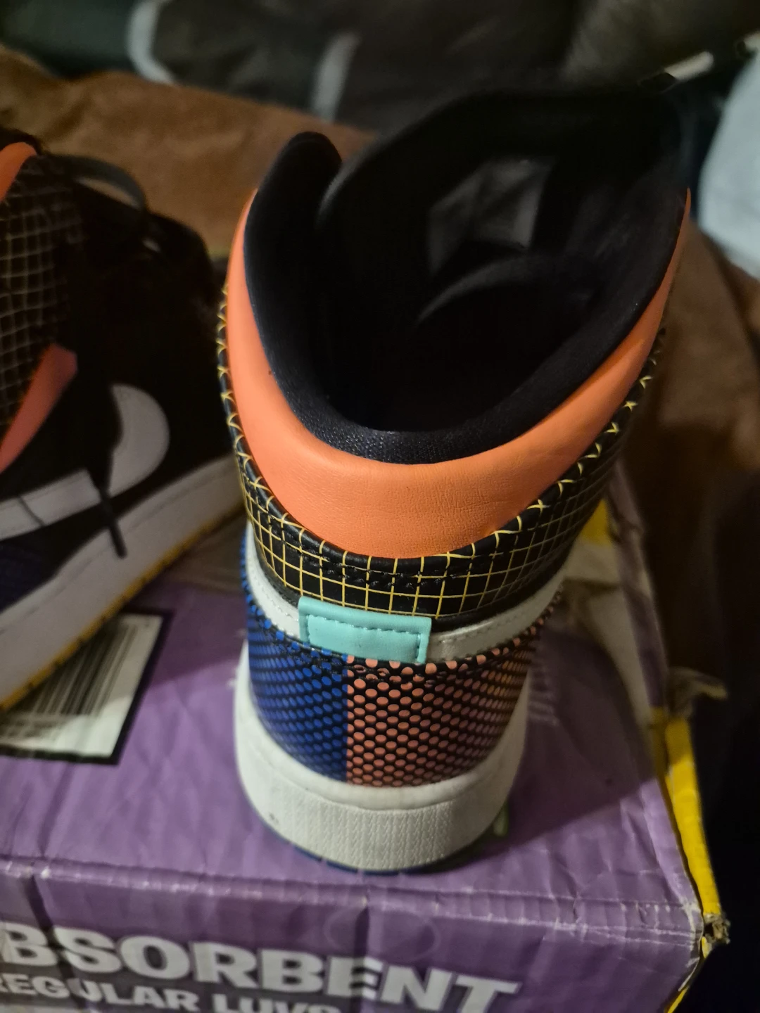 Jordan 1 Mid SE 'Light Mulberry' Sneakers - photo 3