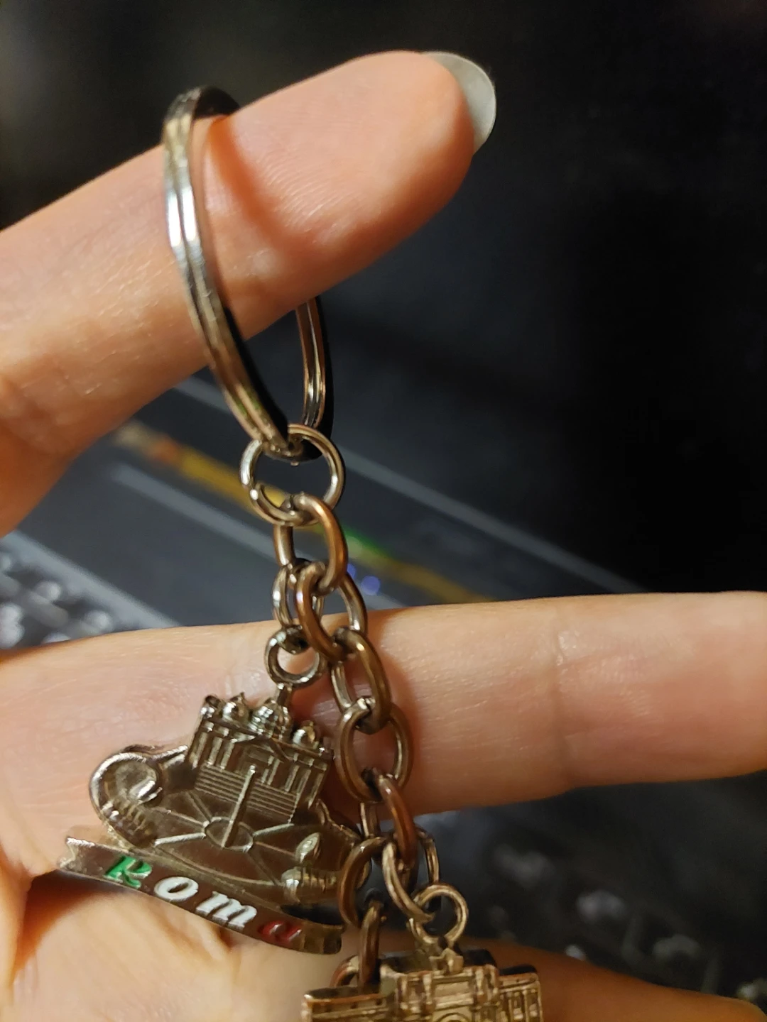 Roma Souvenir Keychain w 3 charms - photo 3