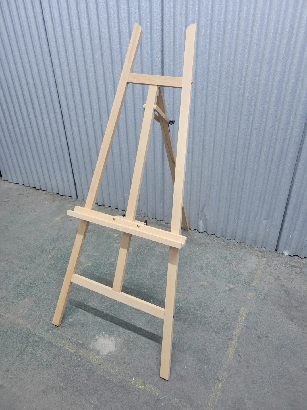 Brand new Adjustable Angle Wooden Easel