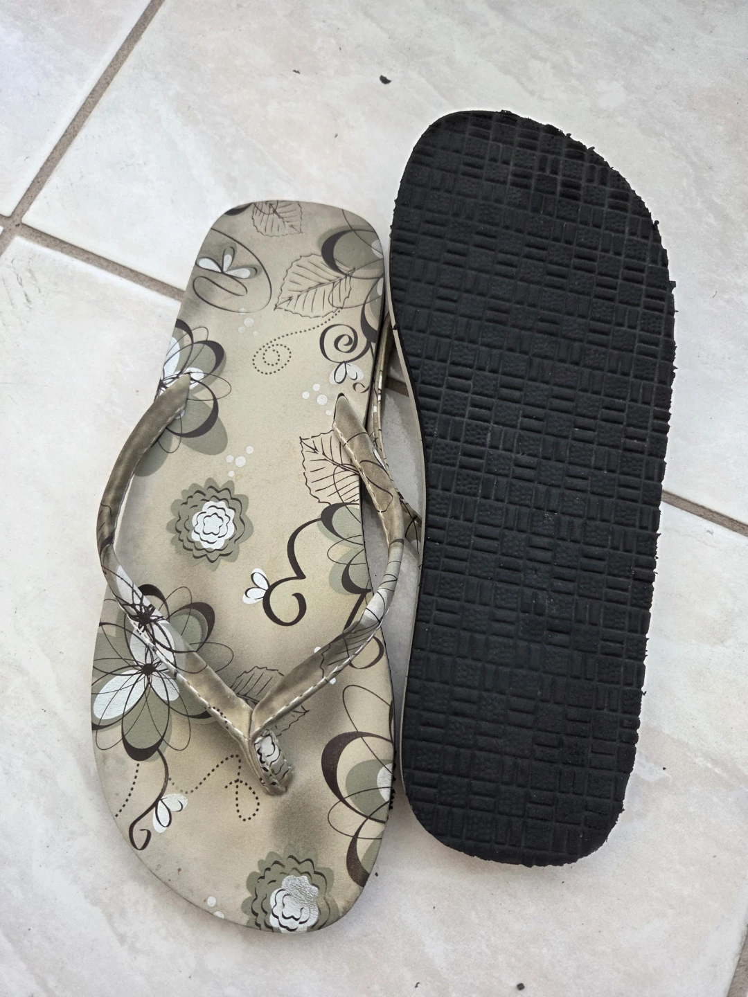 Women's Flip Flops - photo 2