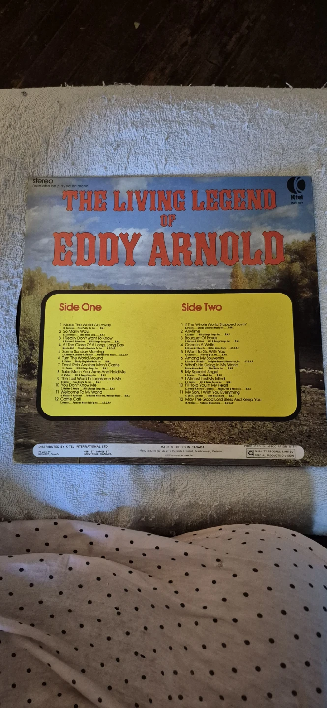The Living Legend of Eddy Arnold Vinyl Record - photo 2