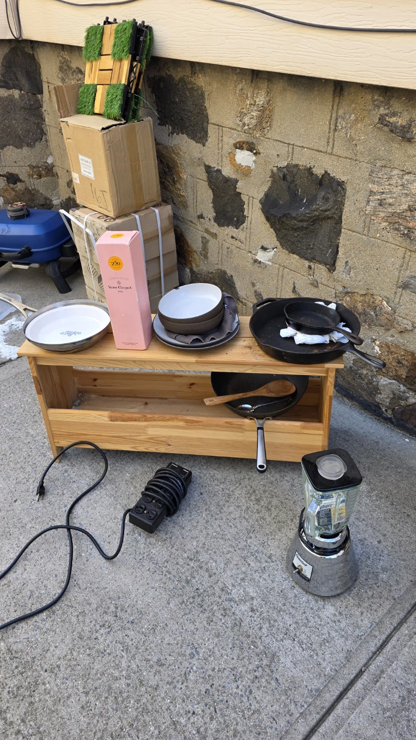 Garage Sale - photo 4