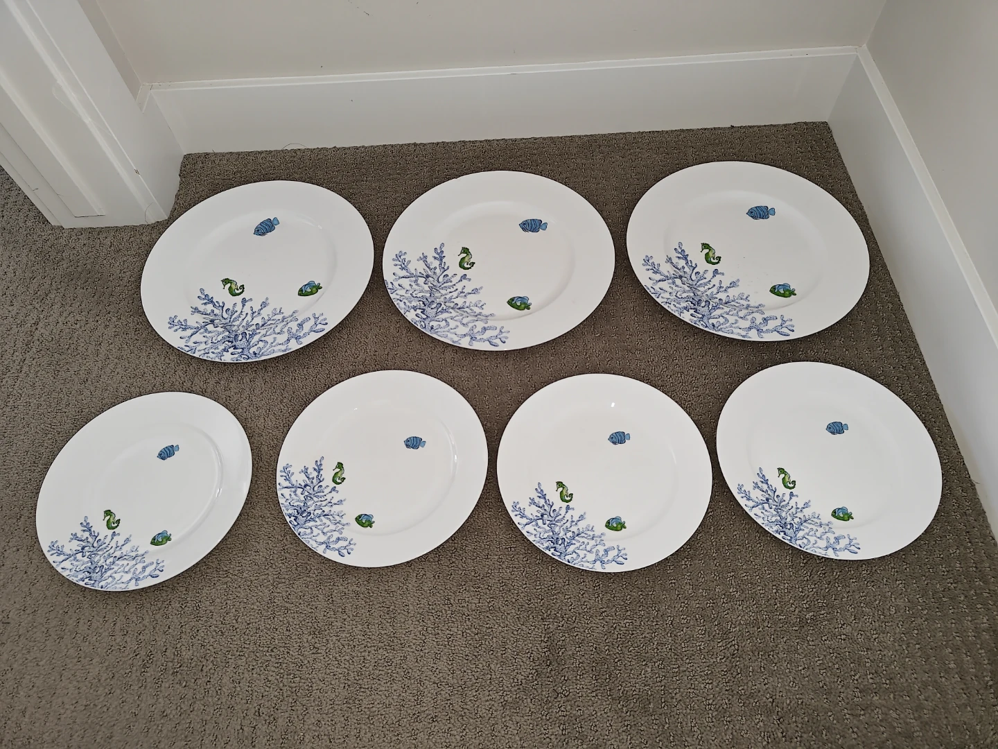 Set of 7 Fine Bone China Dinner & Salad Kitchen Plates 10" & 8"