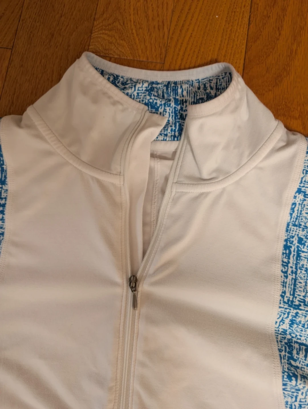 NILC Long Sleeve Zip-Up Athletic Top size L - photo 2