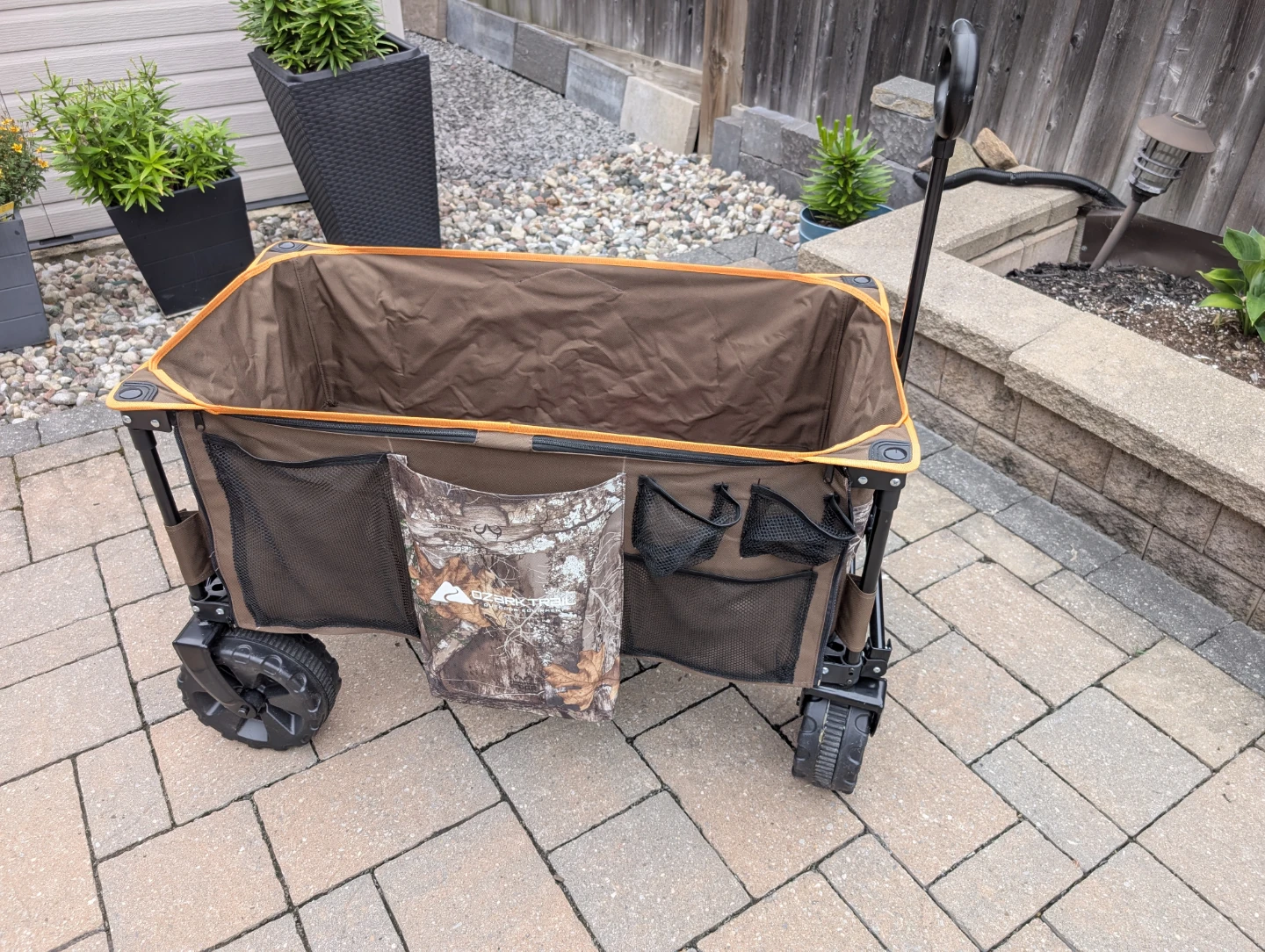 EUC - Ozark Trail REALTREE Heavy Duty Folding Wagon