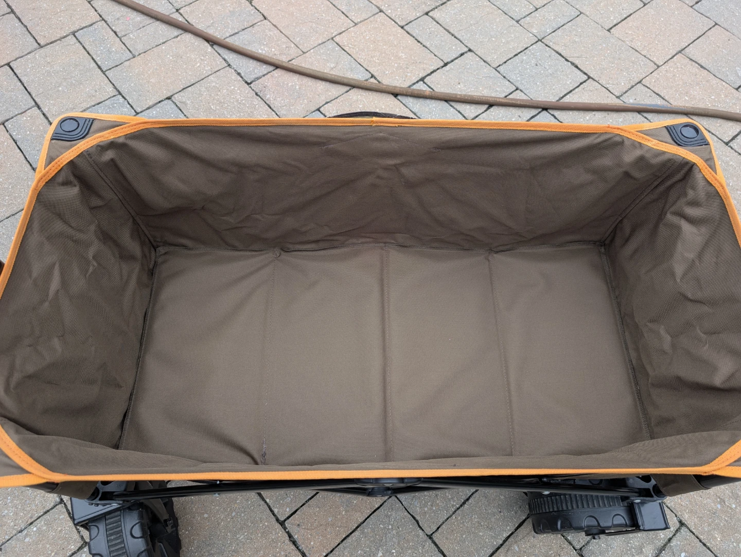 EUC - Ozark Trail REALTREE Heavy Duty Folding Wagon - photo 3