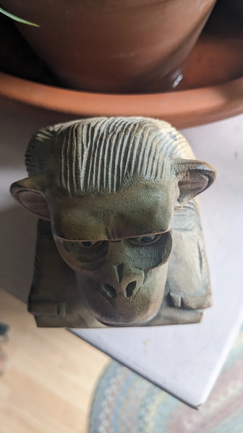 Carved wooden monkey figurine - photo 4