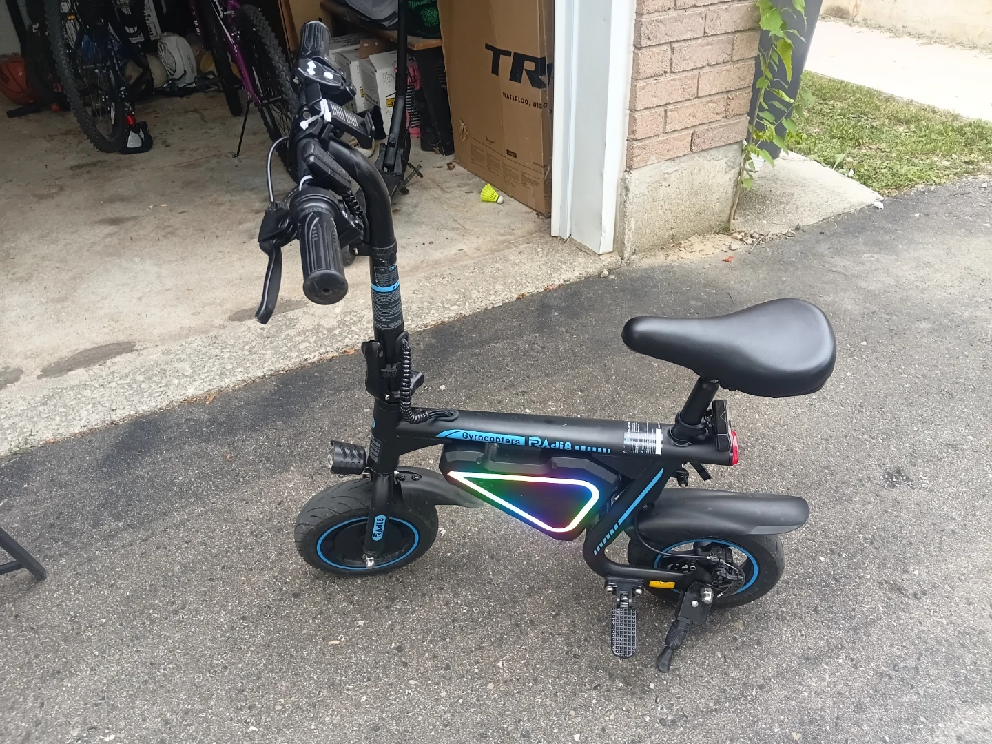 Gyrocosters F410 Electric Scooter - photo 3