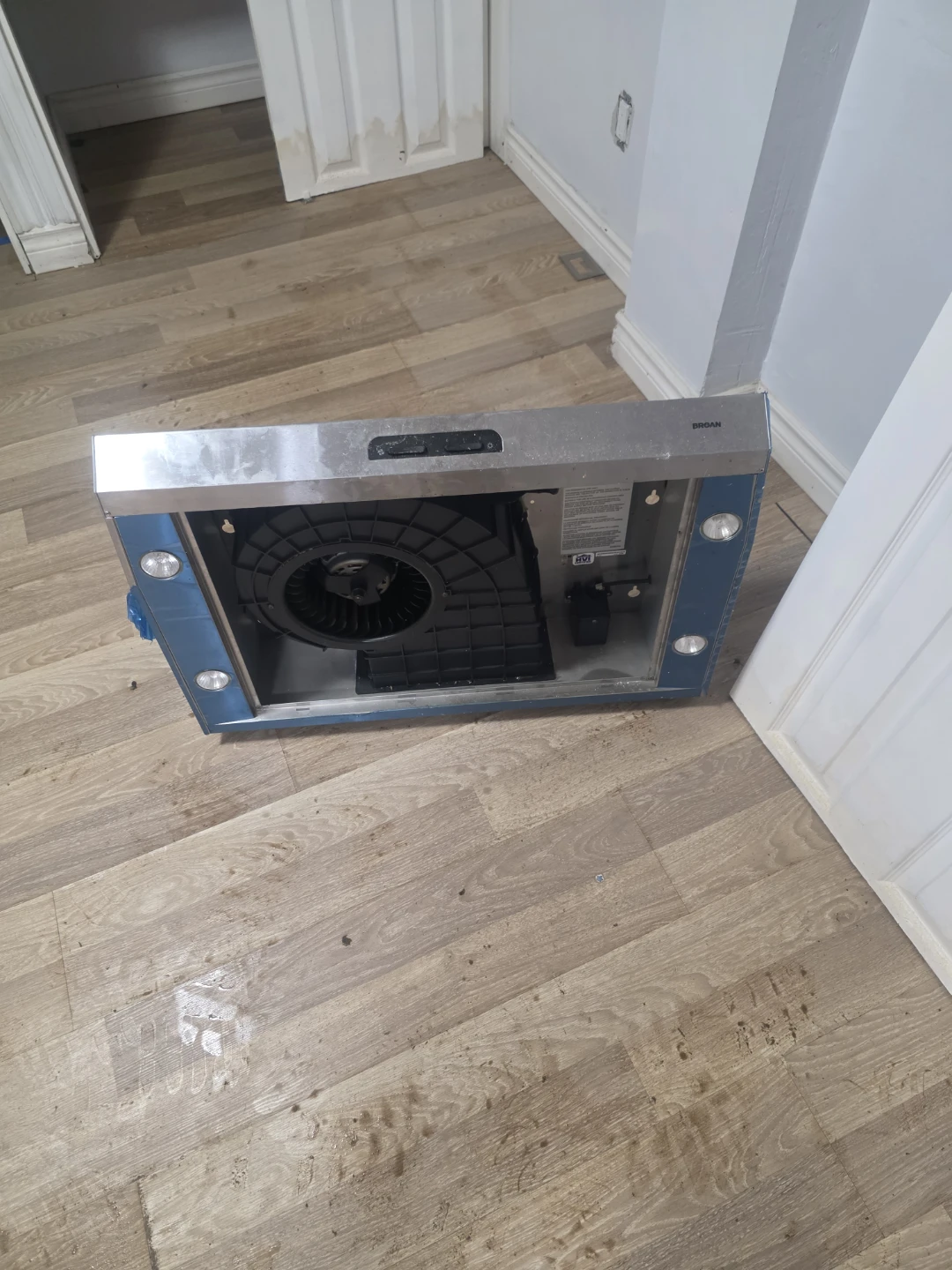 Broan Under-Cabinet Range Hood