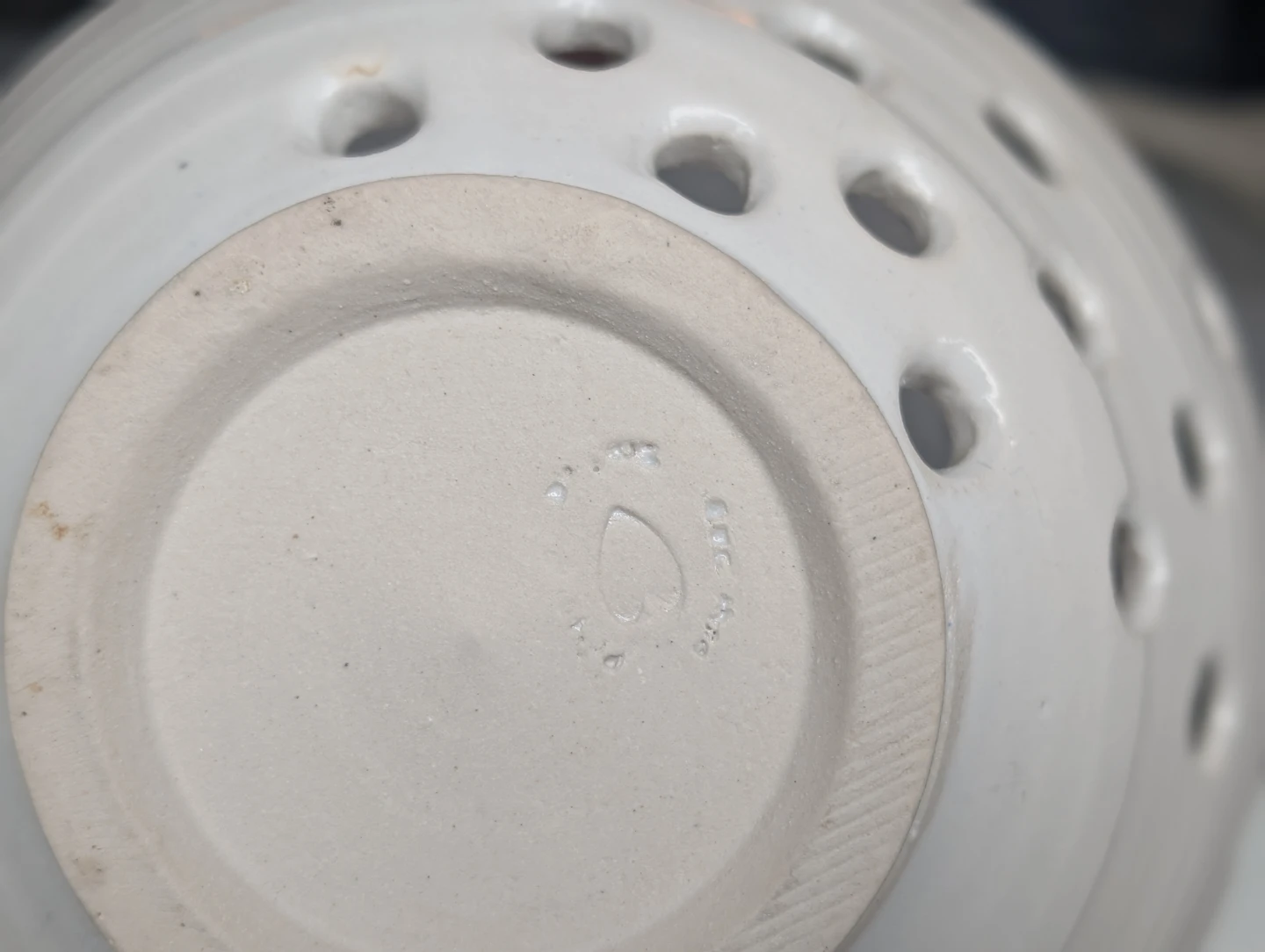 Handmade ceramic yarn bowl with hand-painted sheep - photo 4