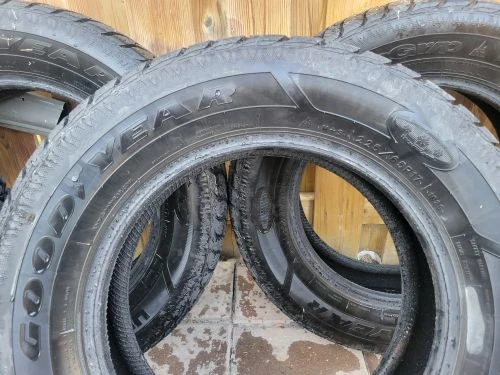 4 - winter Good Ultra Grip tires