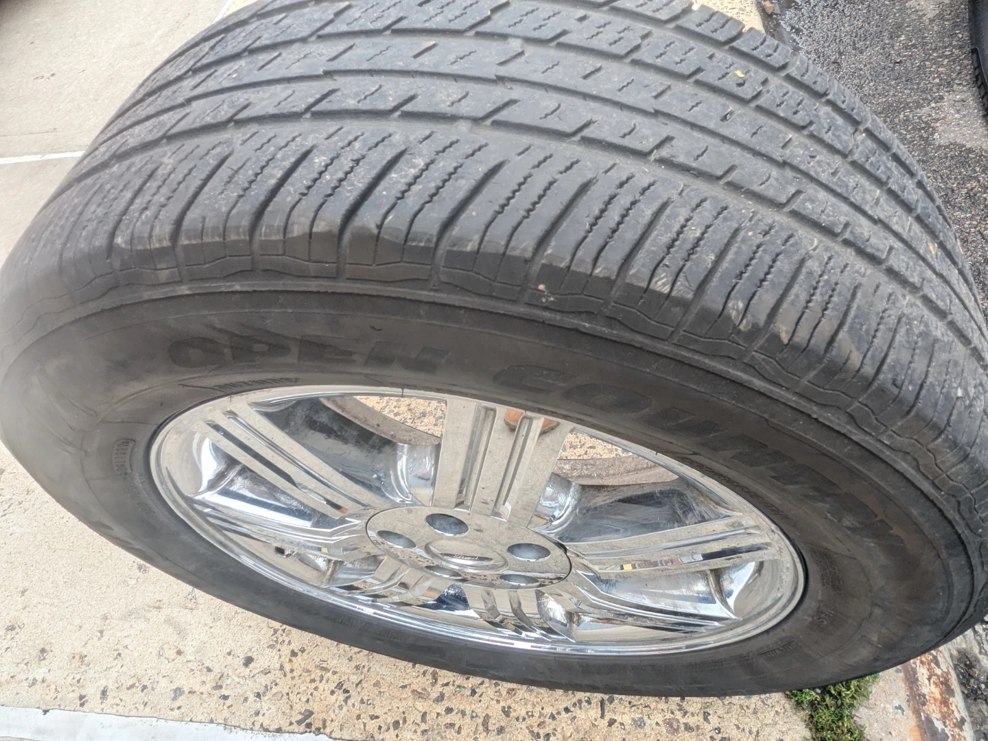 Ford Explorer 18 " Wheels and Tires Set with TPMS Sensors - photo 3