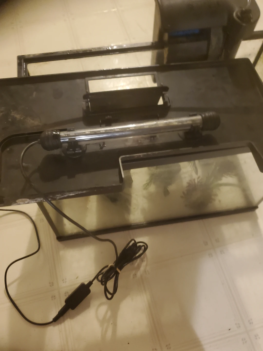 10 gallon fish tank with filter - photo 3