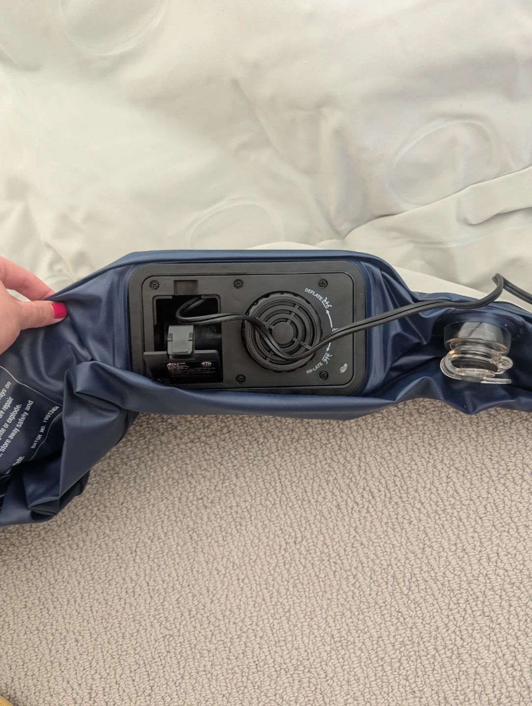 Active Era Air Mattress with Built-in Pump - photo 2