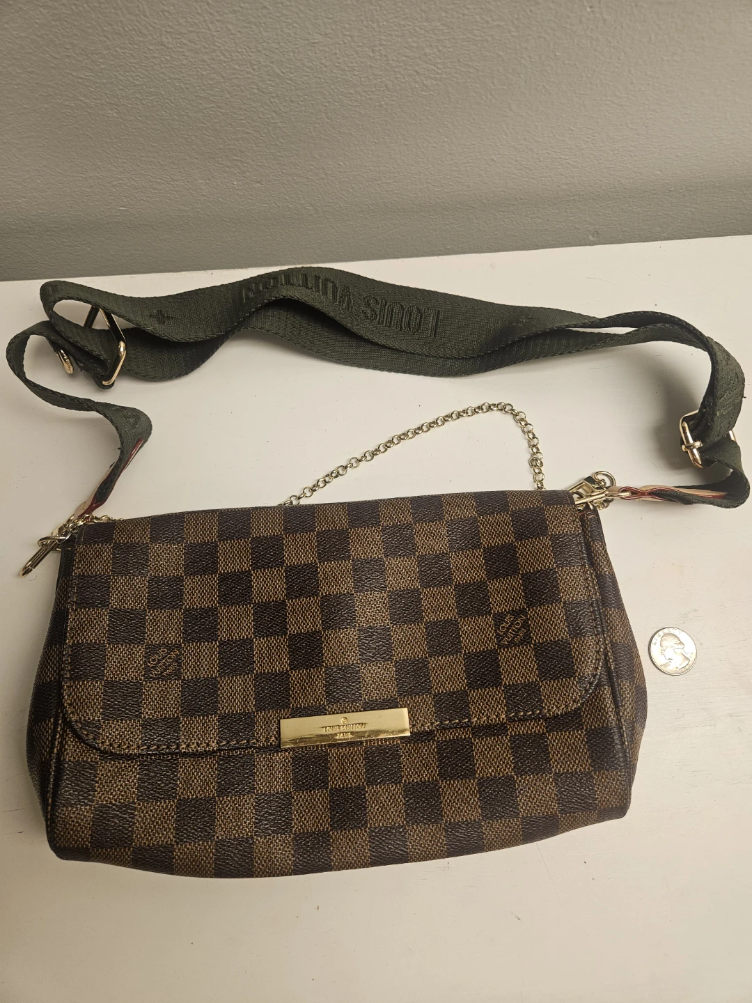 Louis Vuitton Damier Ebene crossbody bag