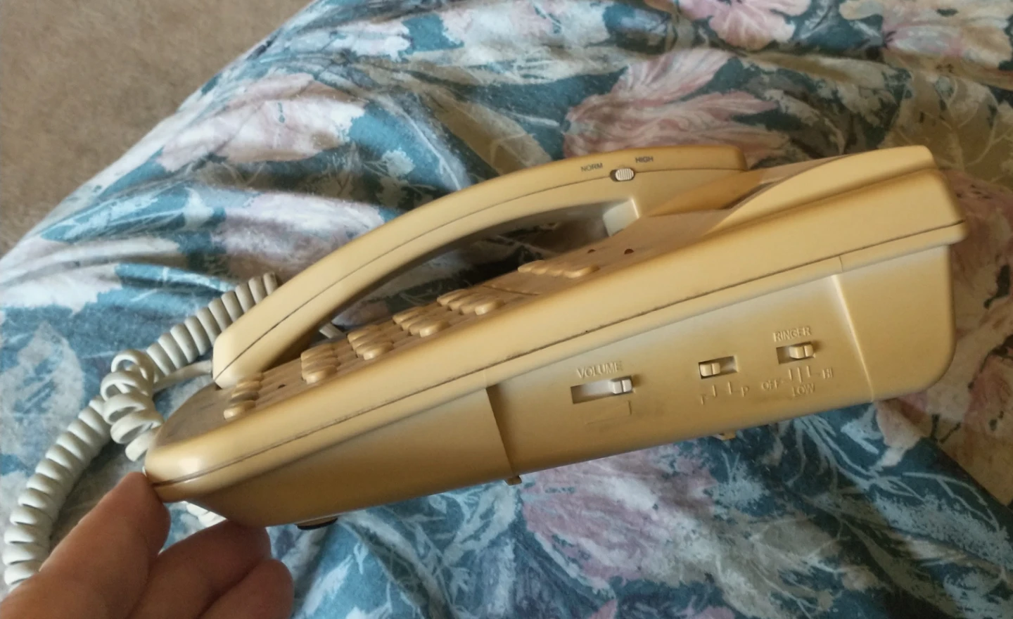 Aastra Telecom Corded Phone - Yellow - photo 3