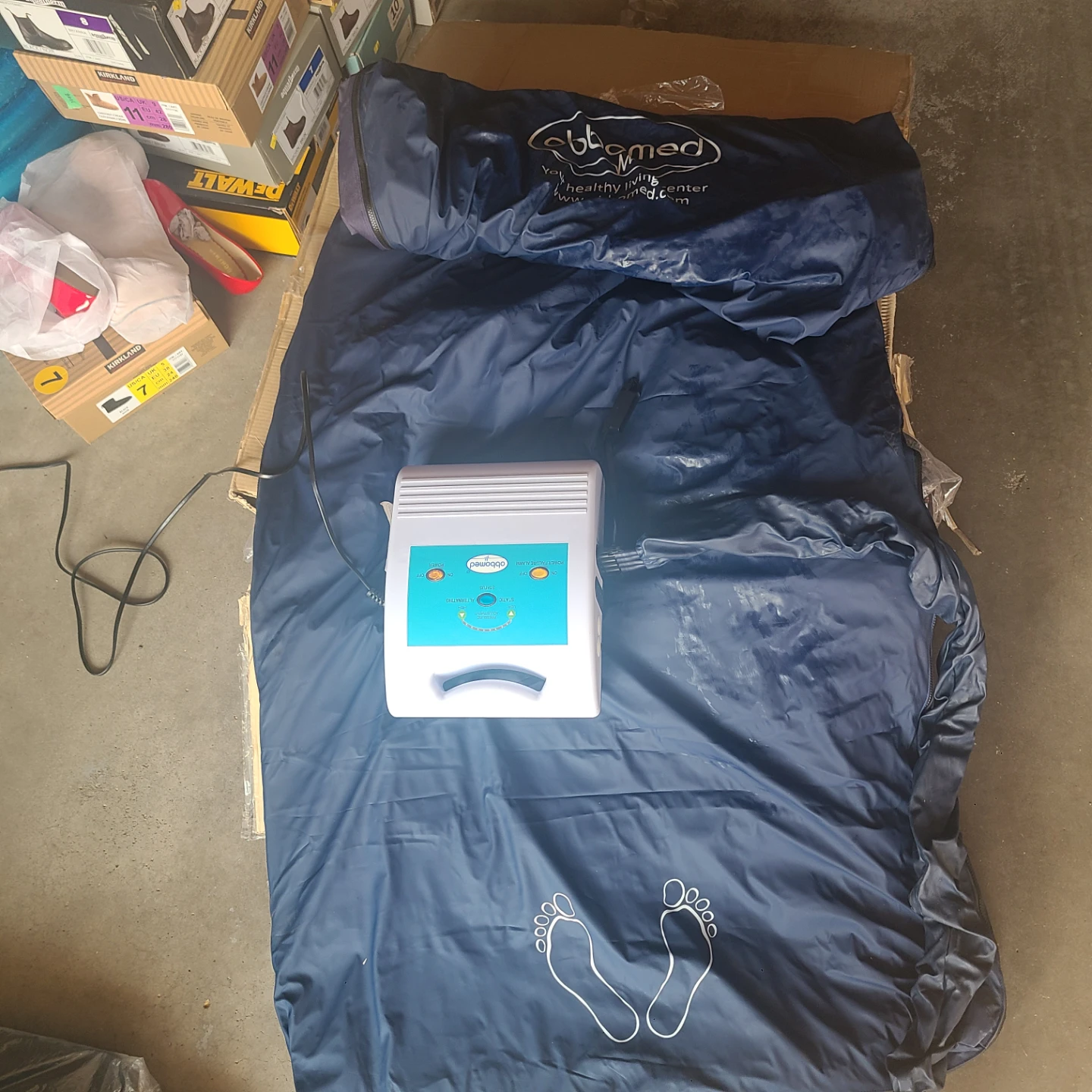Obbomed Air Mattress with Pump