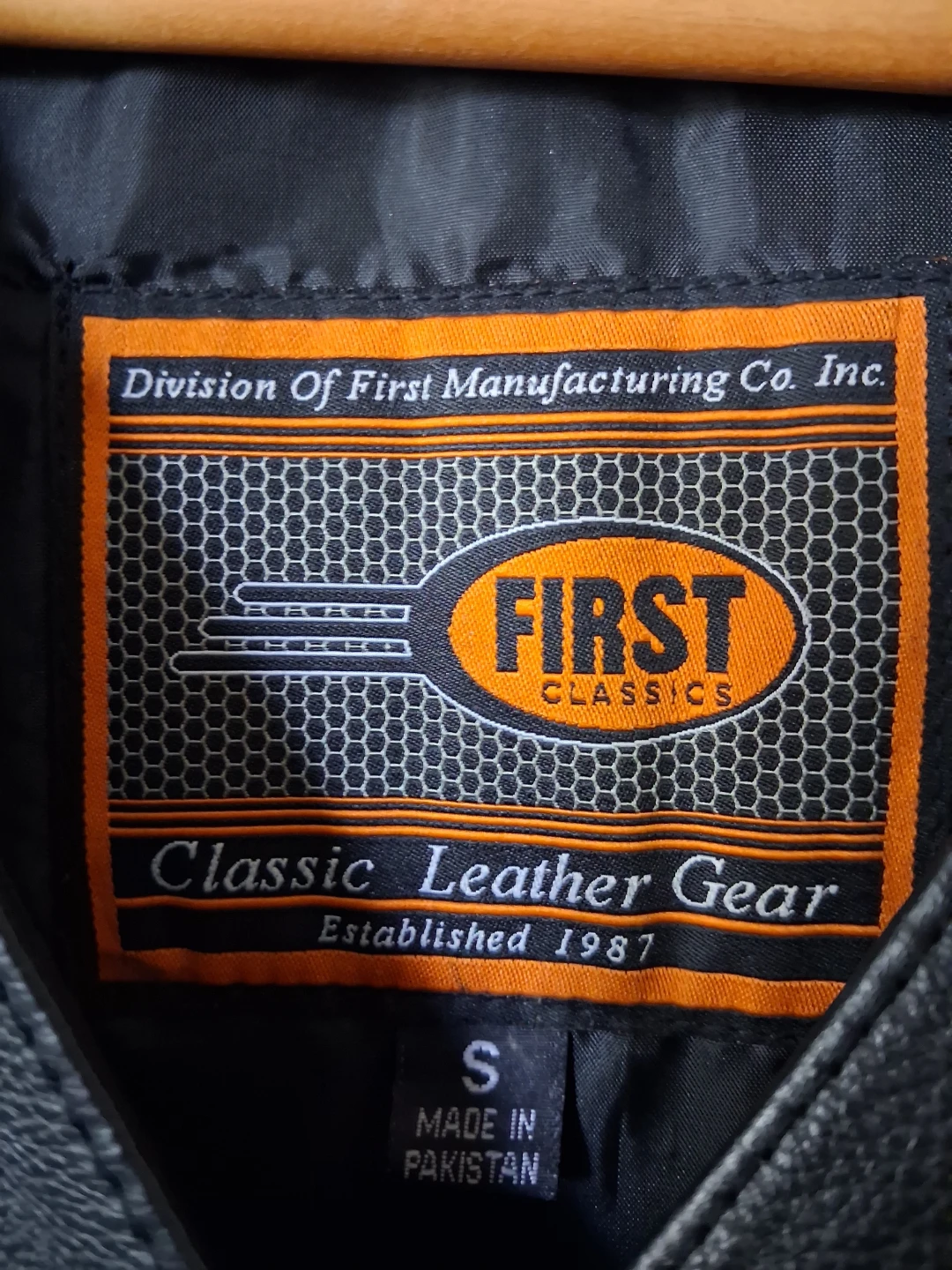 First Classics Leather Vest - photo 3