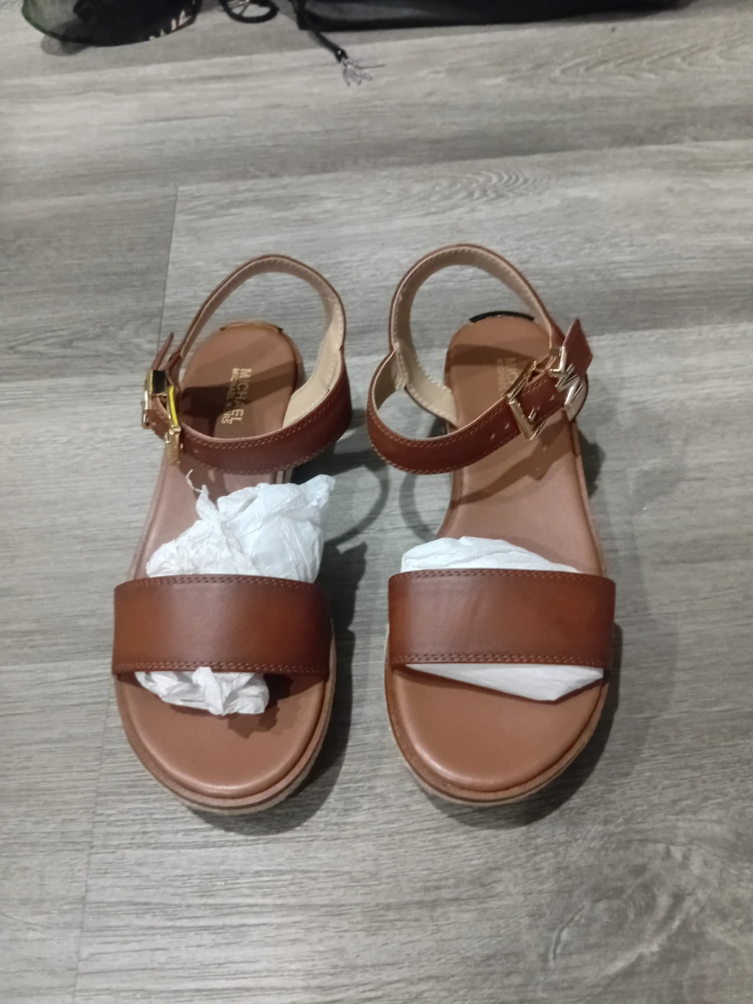 Sandales Michael Kors brunes - photo 2