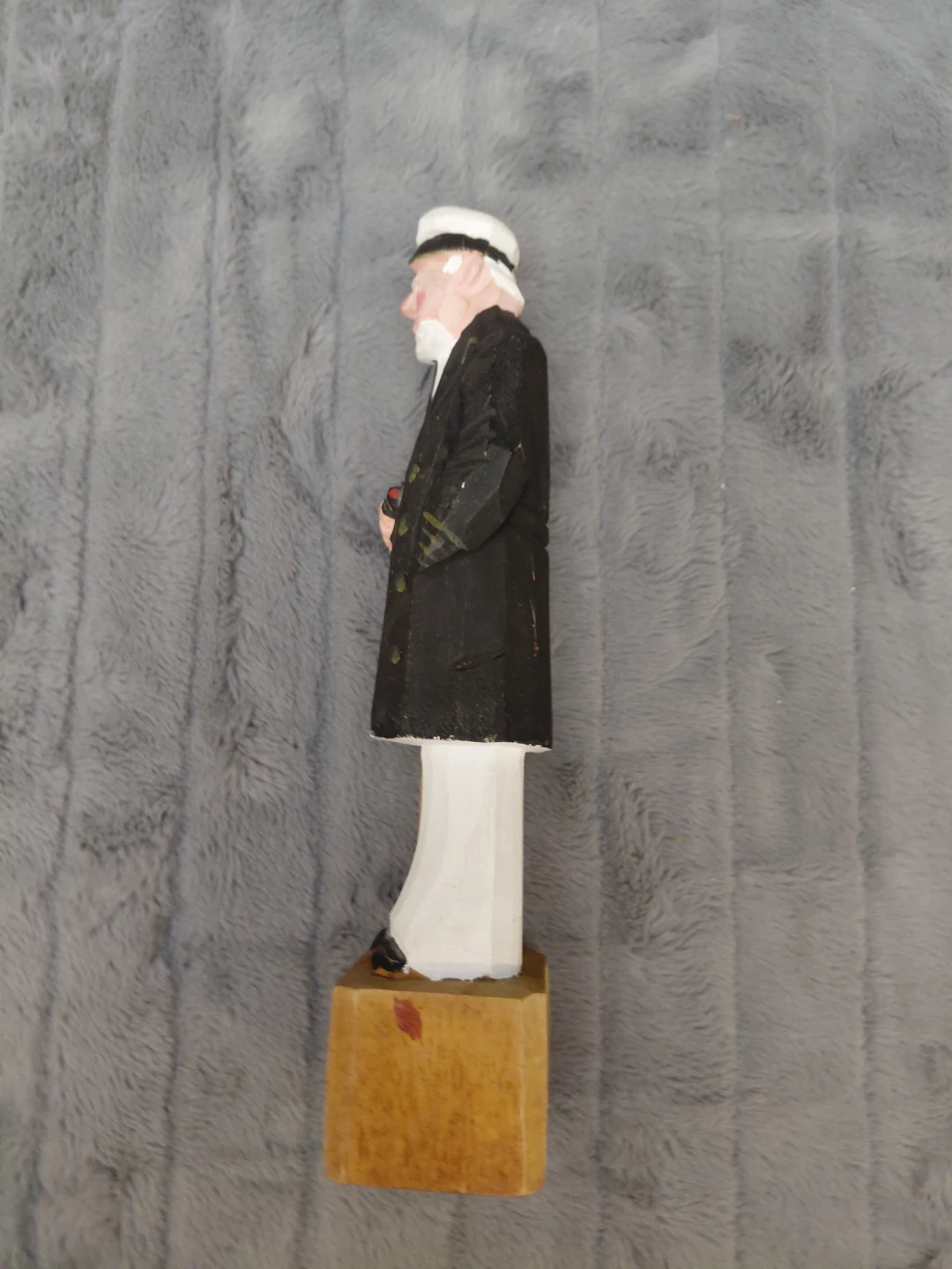 Wooden Sailor Figurine - photo 3