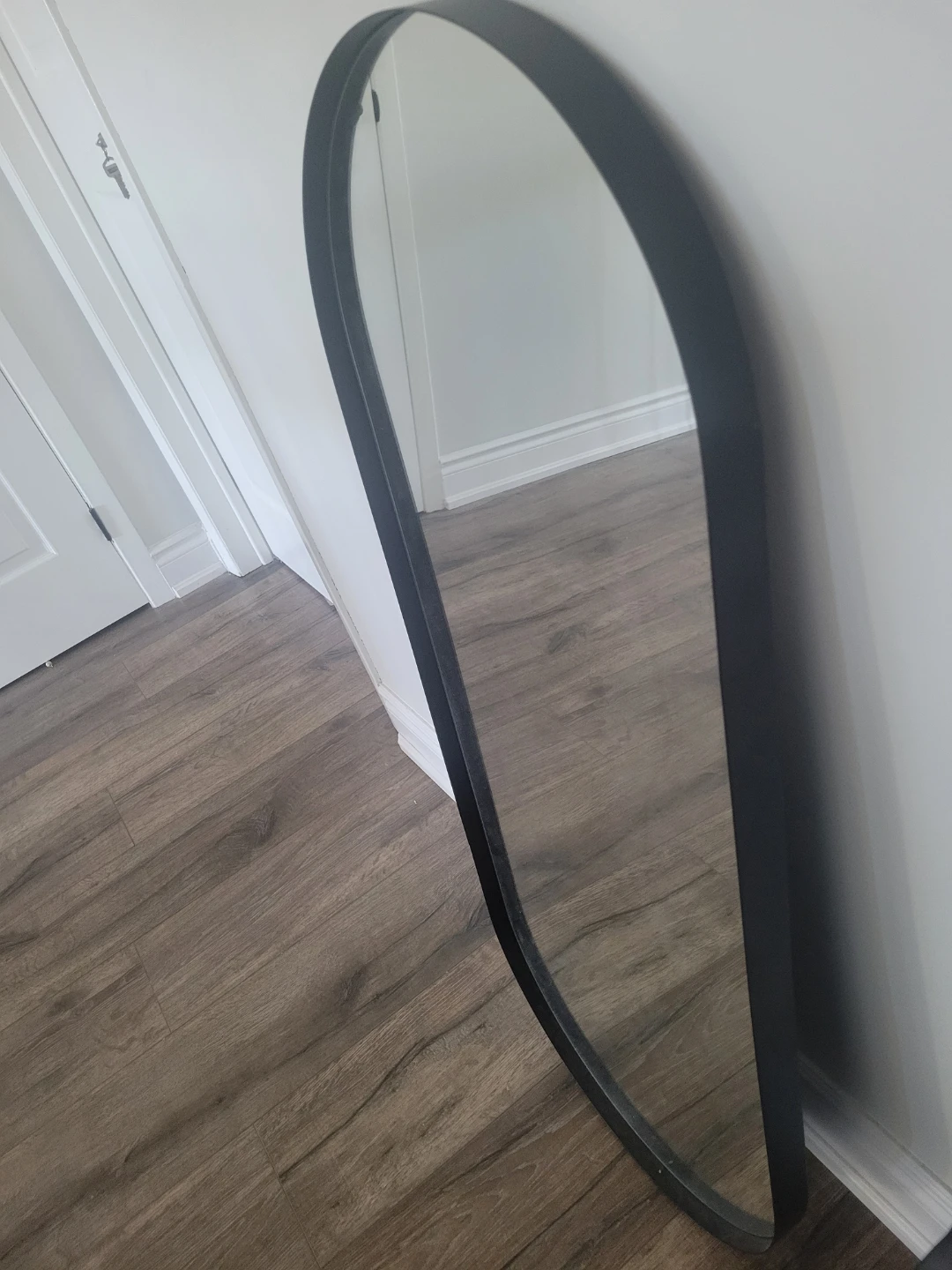 Black metal full length mirror - photo 2