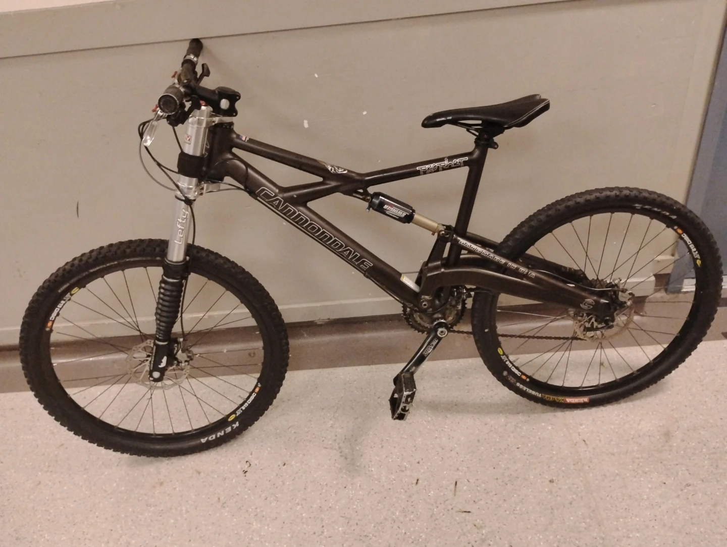 Cannondale Mountain Bike