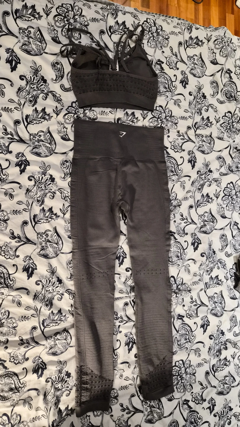 Gymshark Seamless Sports Bra and Leggings Set - Grey - Size S - photo 2