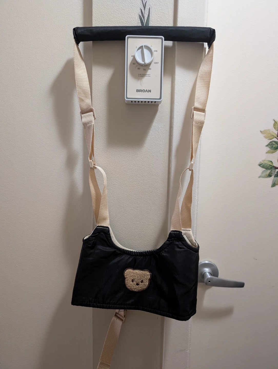 Baby Safety Harness Vest & Head Protection Hat - photo 2