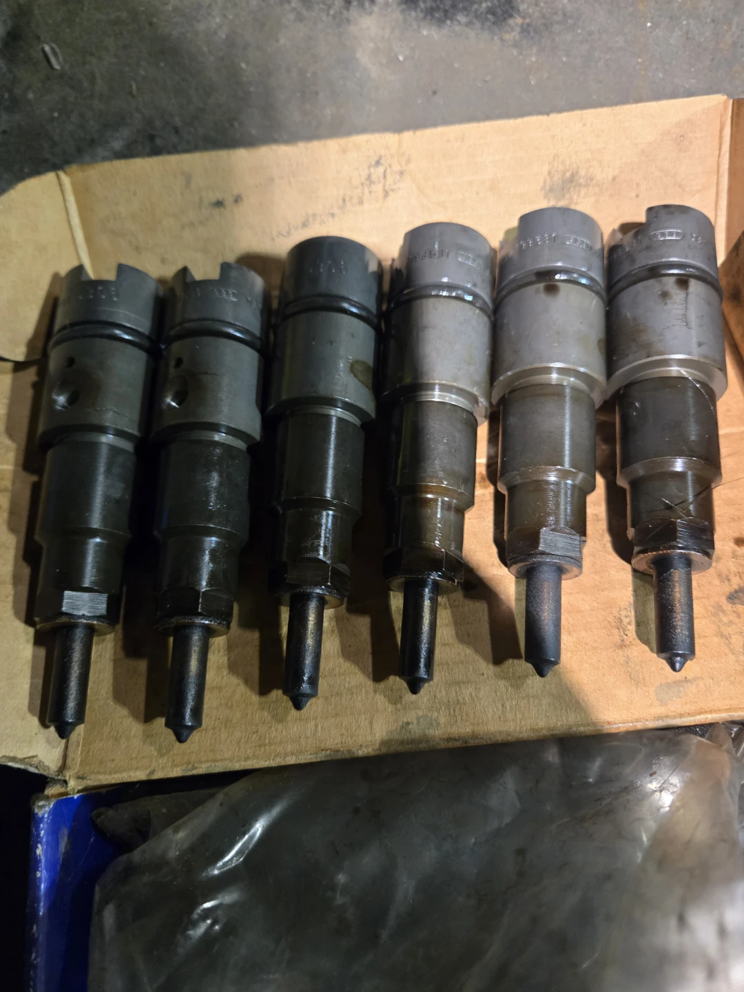 2001 dodge Cummins stock injectors - photo 4
