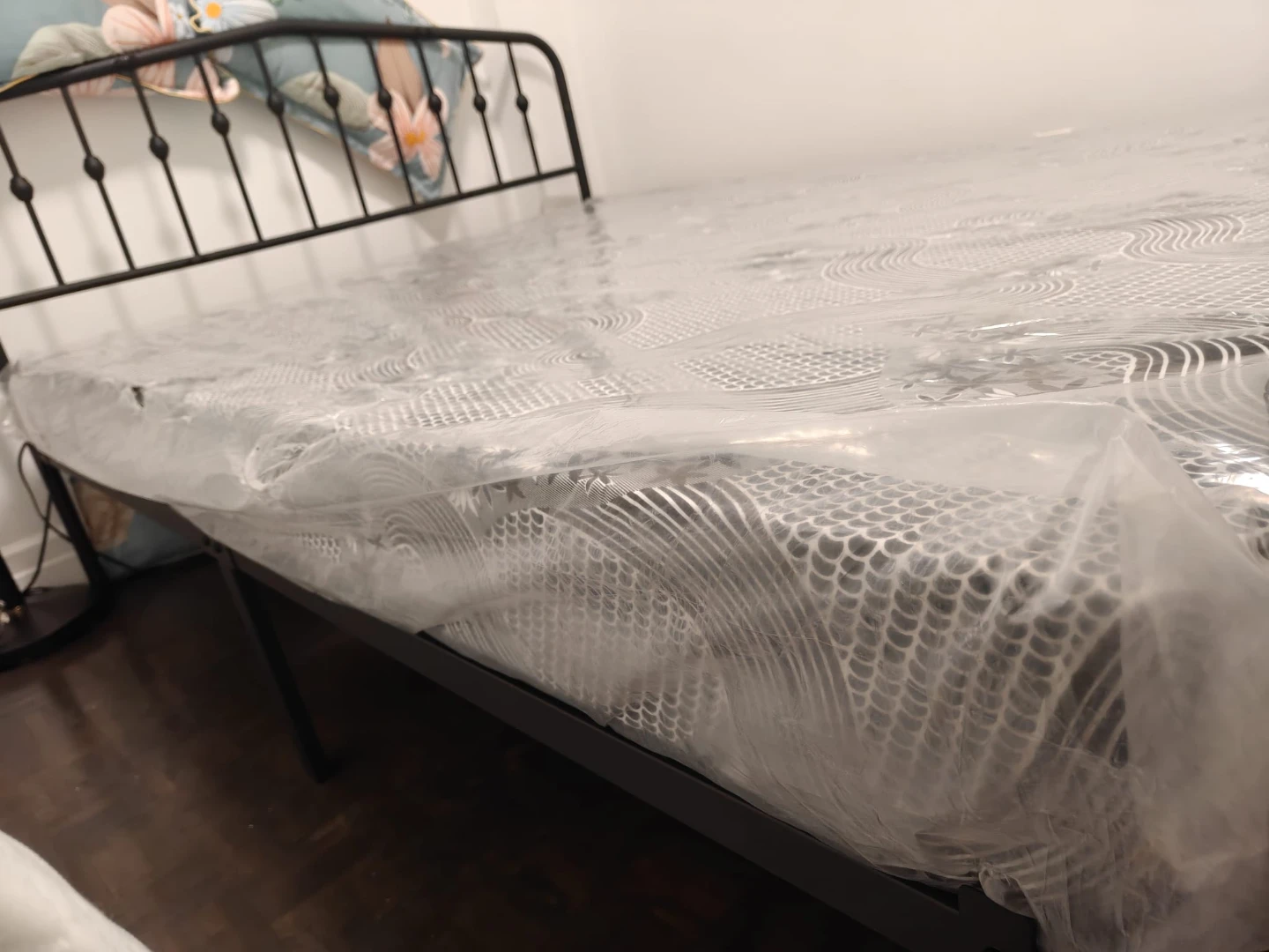 New Mattress queen still in plastic wrap