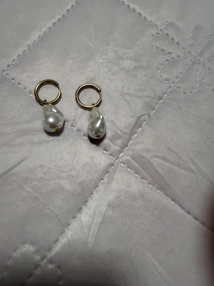 Assorted Fashion Jewelry Pieces - photo 4