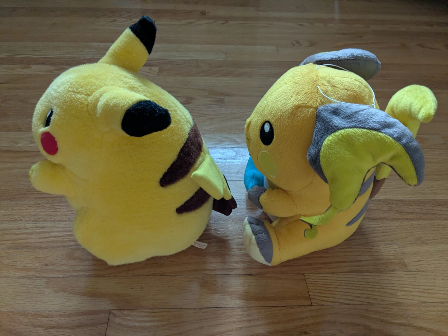 Tomy Talking Pikachu Chonkachu and Raichu Plush Toys - photo 2