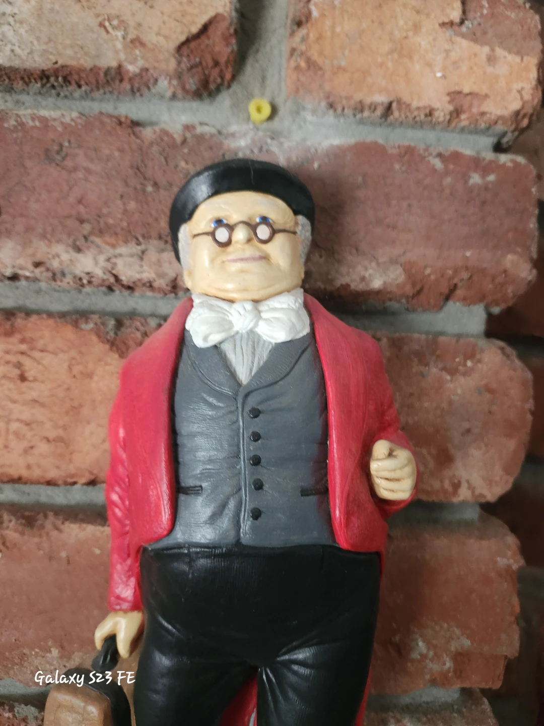 Vintage Figurine of a Gentleman - photo 2