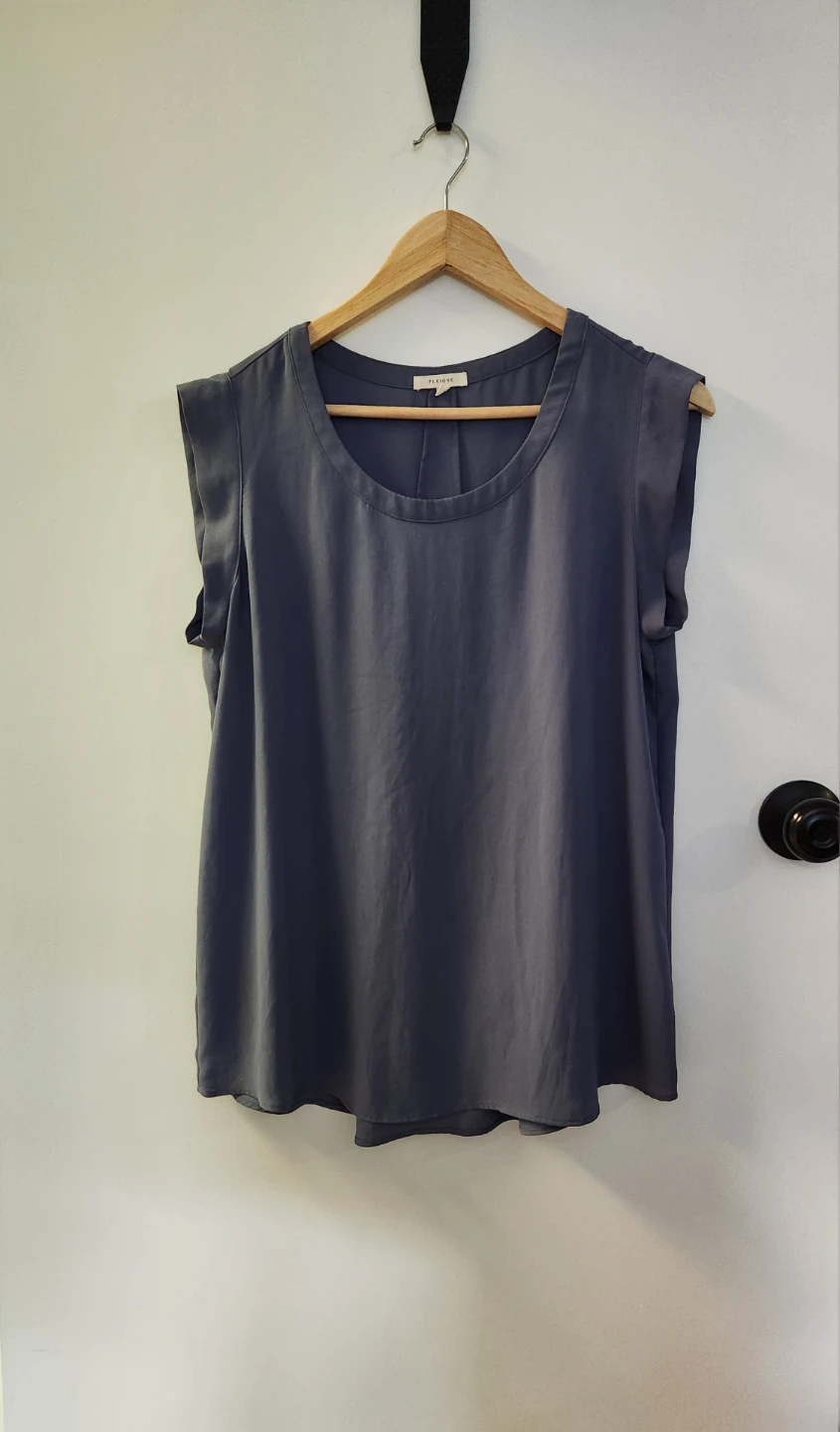 Pleione Blouse from Nordstrom - Women’s Size Medium (M) - photo 2