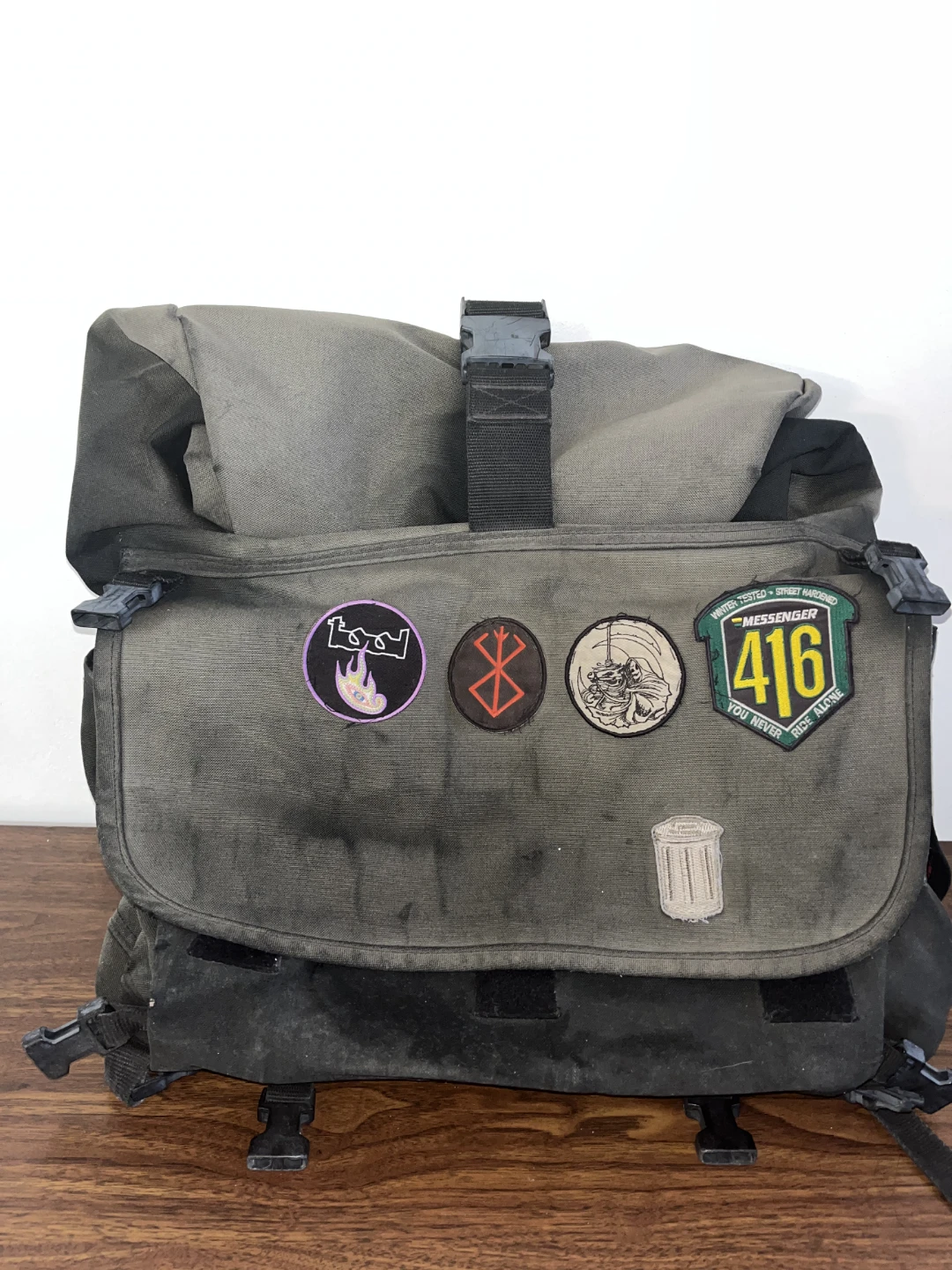 Trash Messenger Barge Bag roll top