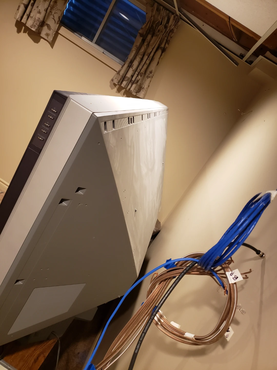 Sony rear projection television - photo 3