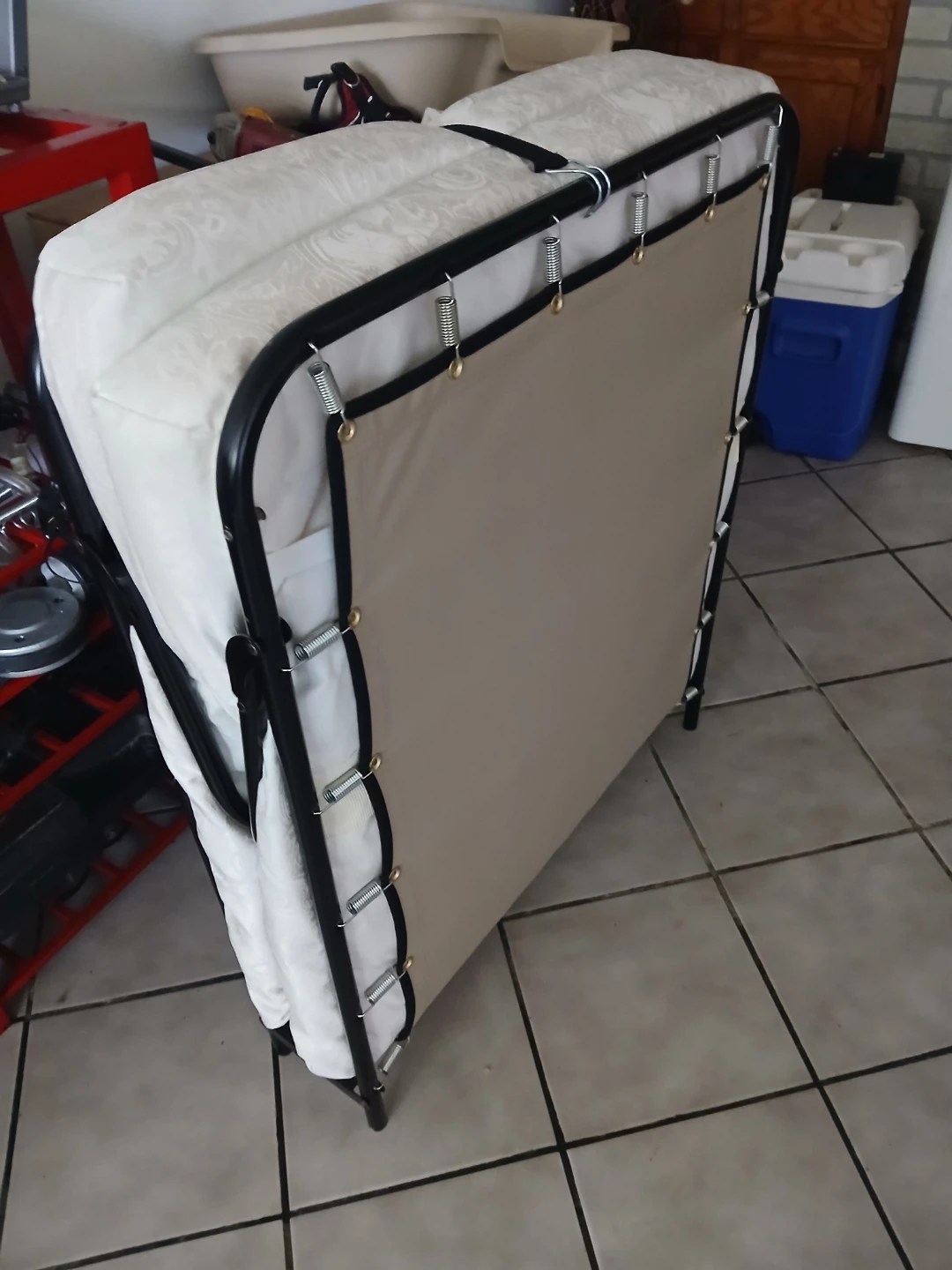 Folding bed like new