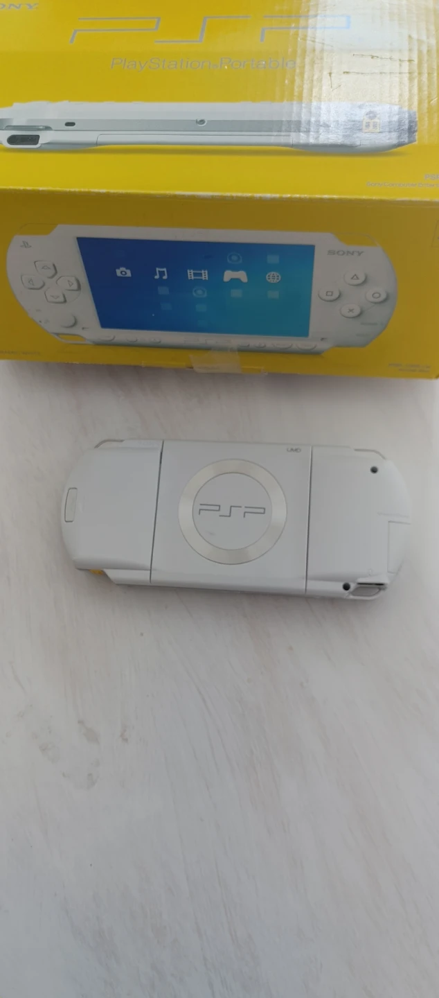 Sony PSP 3000 - photo 3