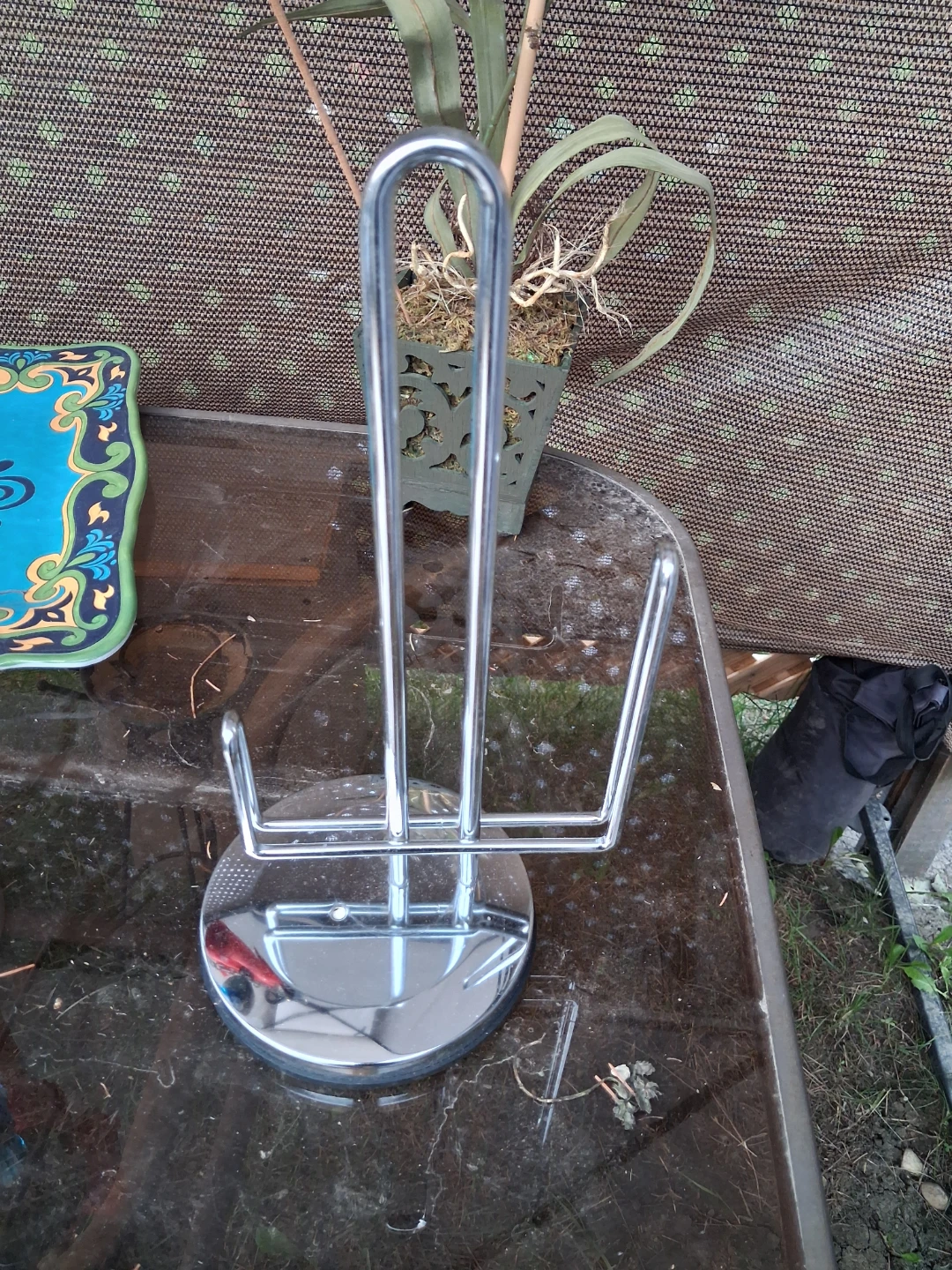 Chrome paper towel Tree Stand