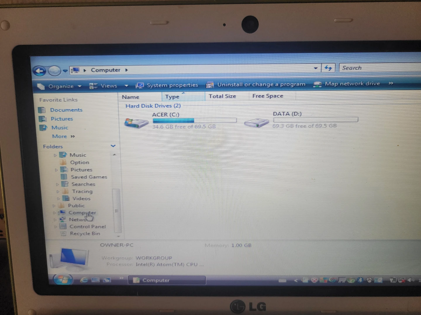 LG X120 netbook and a black HP 2000 laptop - photo 3