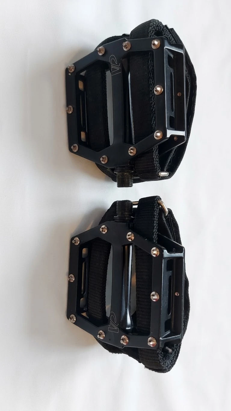VP Steel Pedals with YNOT Straps - photo 3