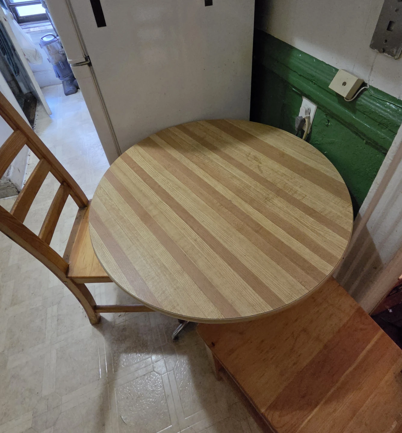 Kitchen Clearout -  FREE - furniture, appliances, storage - photo 2