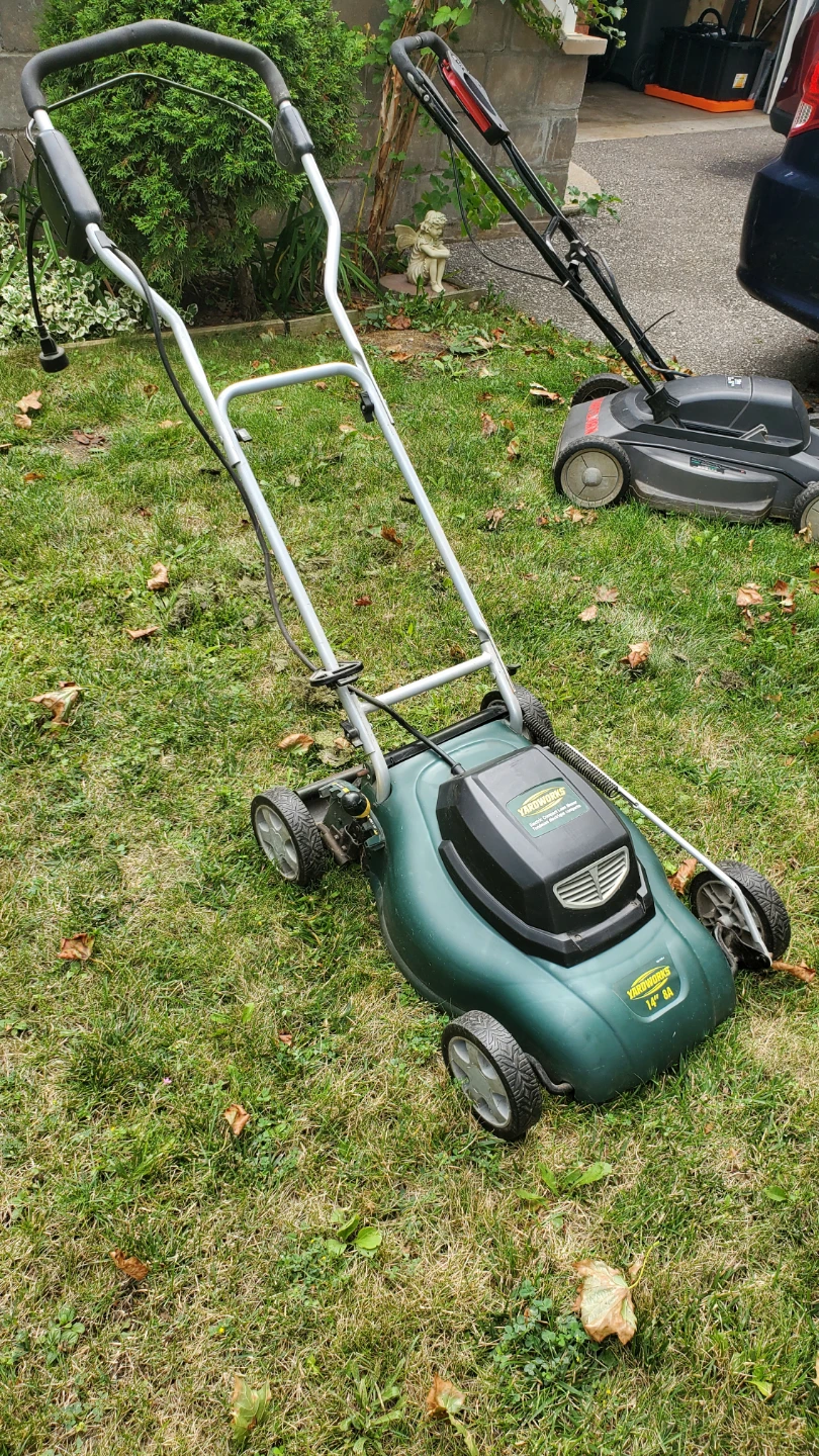 Yardworks Electric Lawn Mower - photo 2