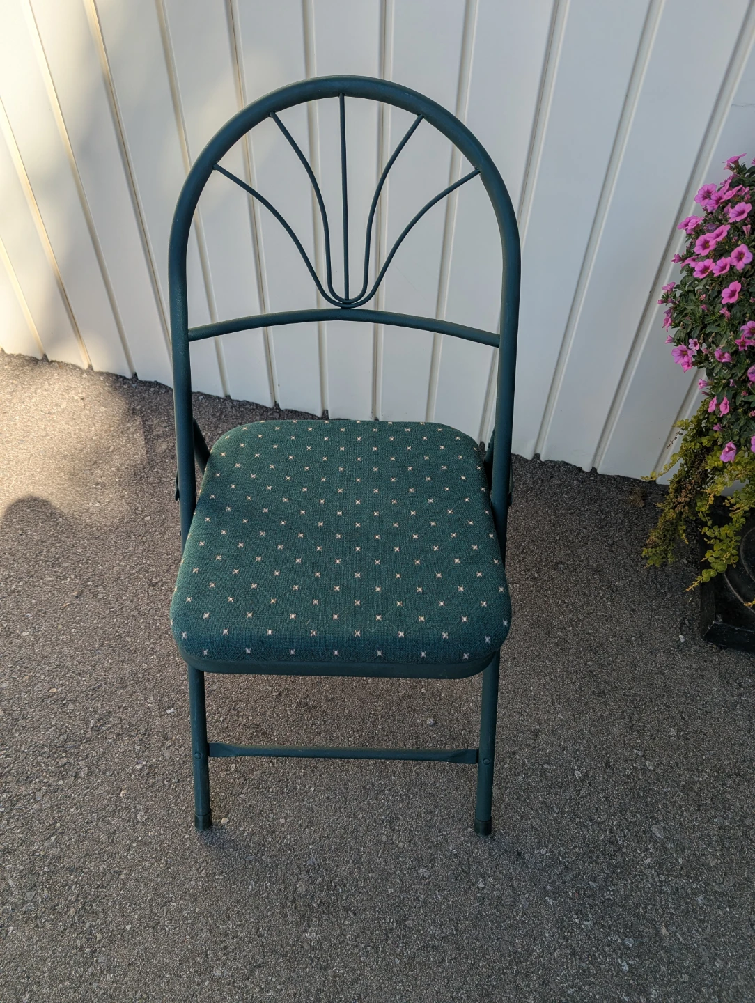 7 Folding Chair - Green Patterned Seat
