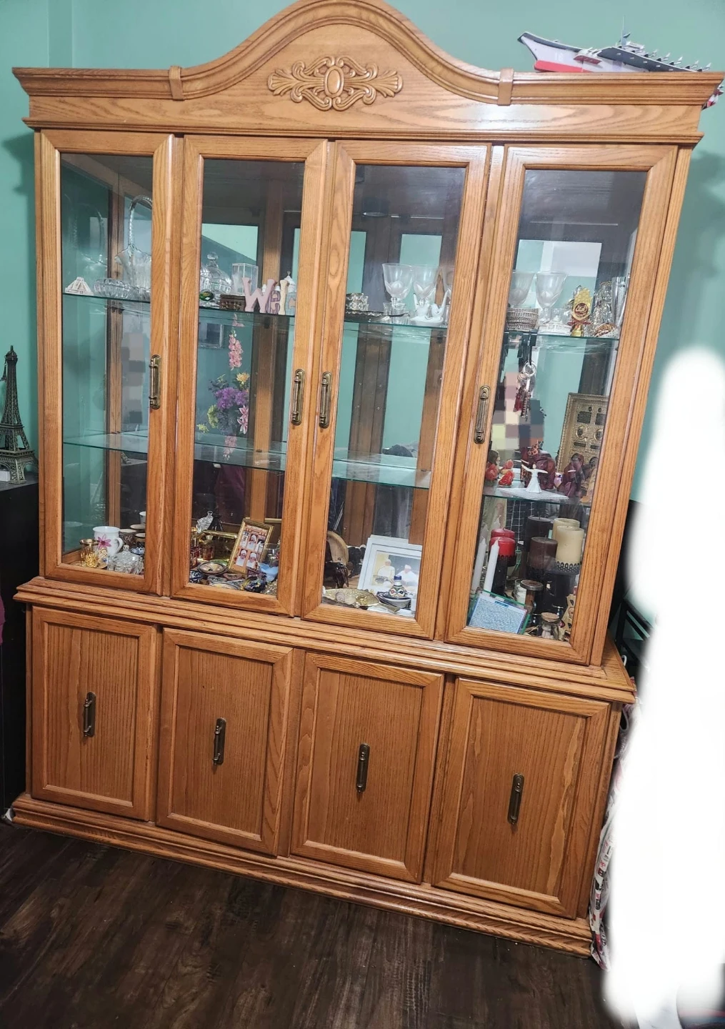 Wooden Cabinet Showpiece shelf - photo 2