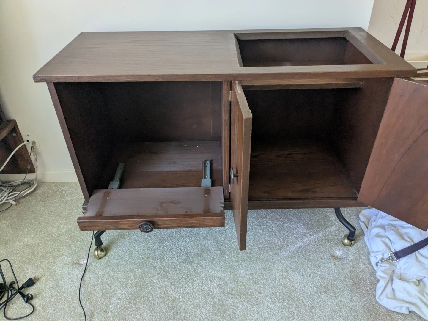 Tv stand - photo 2