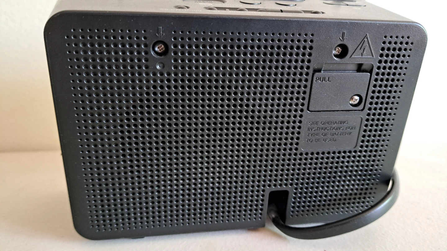 Sony Dream Machine FM/AM Clock Radio - photo 3