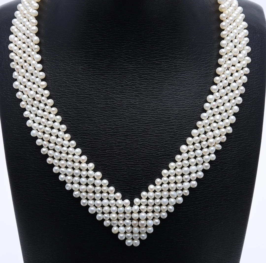 Vintage Faux Pearl V-Neck Necklace - photo 3