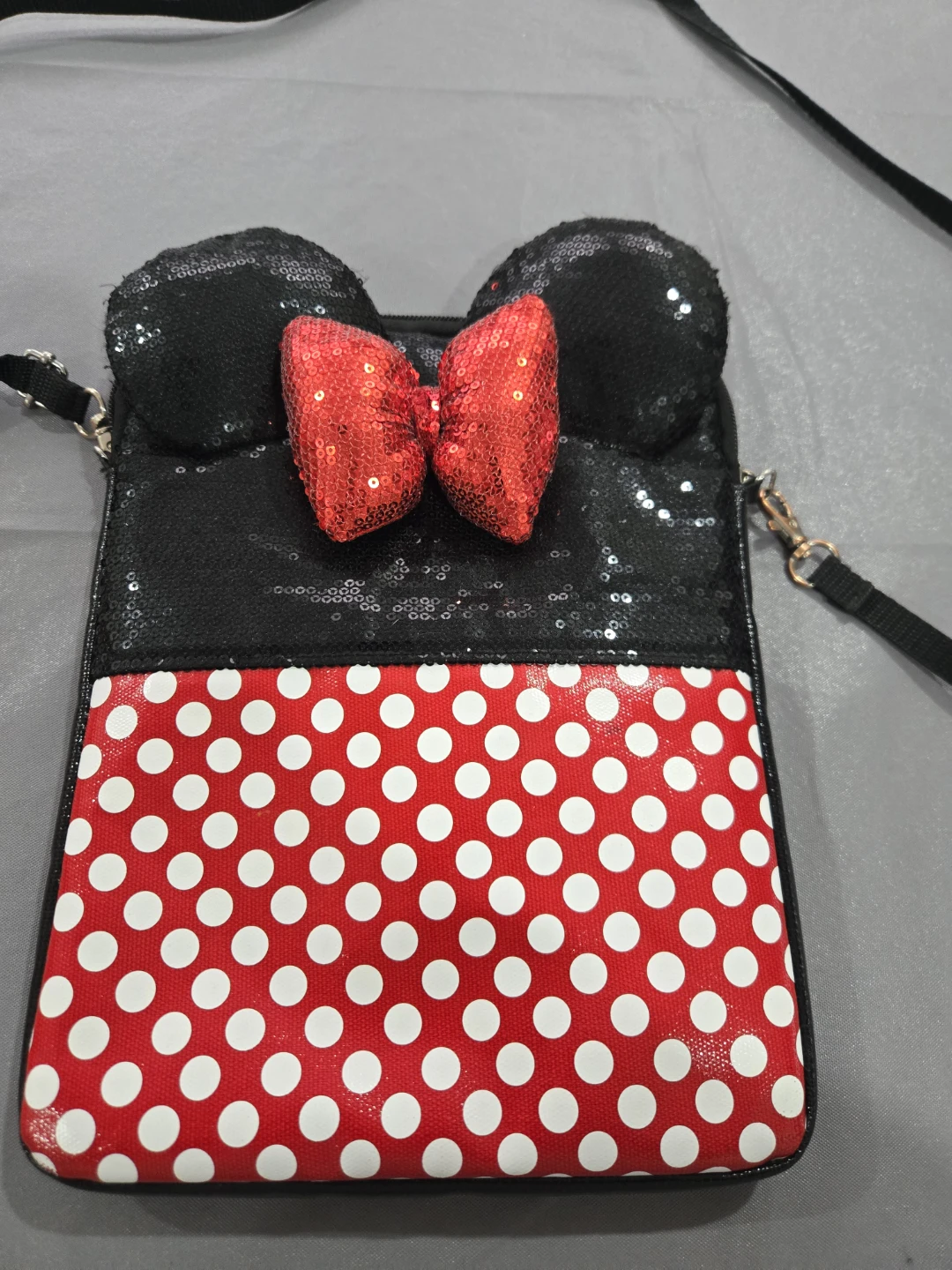 Minnie Mouse Sequin Bow Crossbody Bag