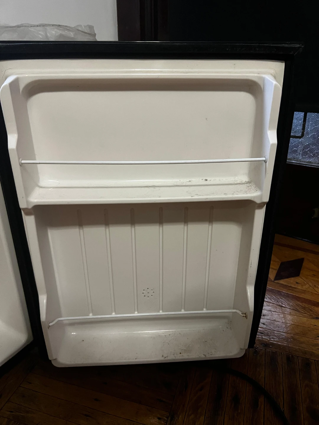 Dorm room refrigerator. - photo 4